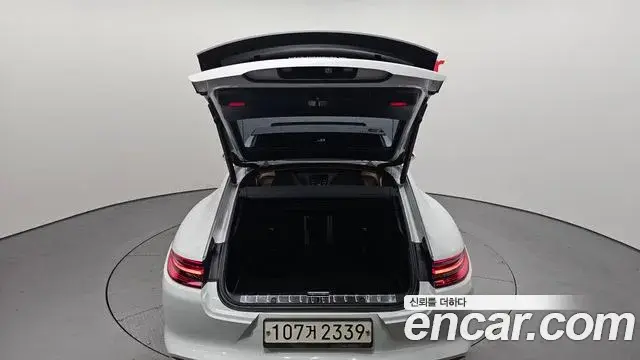Porsche Panamera 2018 — ფოტო 12/20