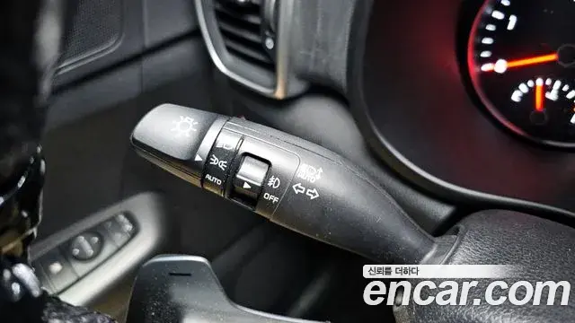 Kia Sportage The Bold 2019 — Şəkil 12/20