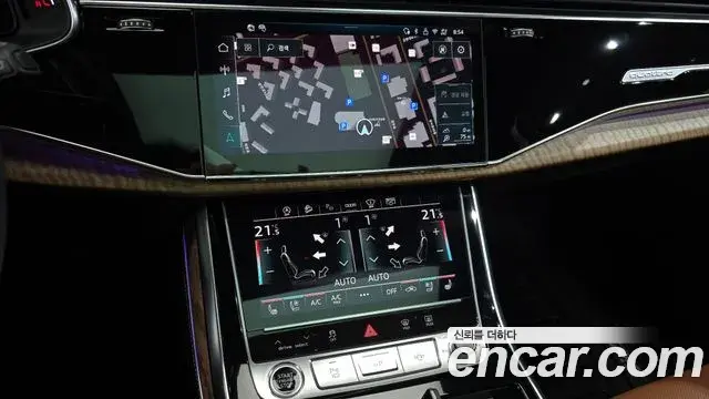 Audi Q7 2025 — ფოტო 14/21