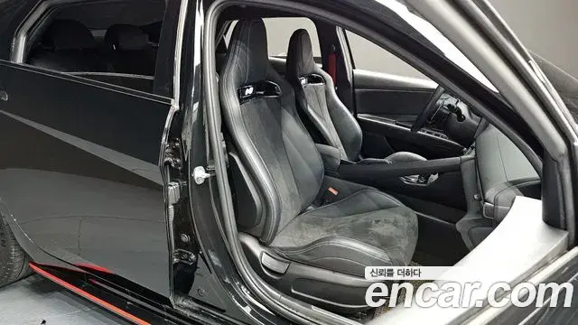 Hyundai The New Avante Hybrid 2022 — Photo 1/20