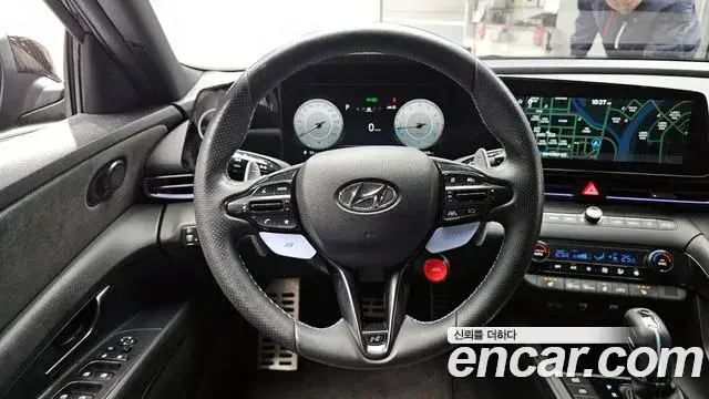 Hyundai The New Avante Hybrid 2022 — Photo 9/20
