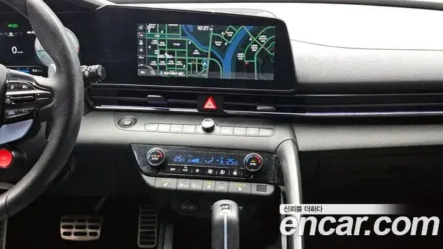 Hyundai The New Avante Hybrid 2022 — Photo 17/20