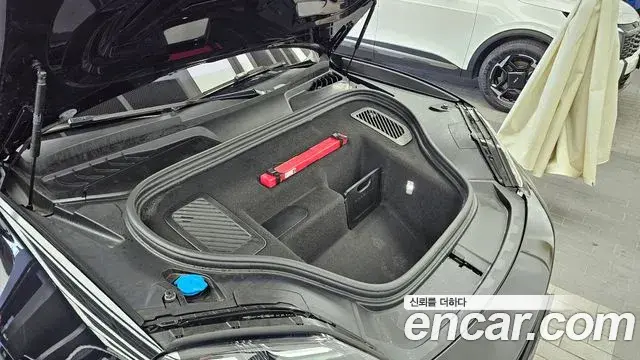 Porsche Macan EV 2025 — Şəkil 3/20