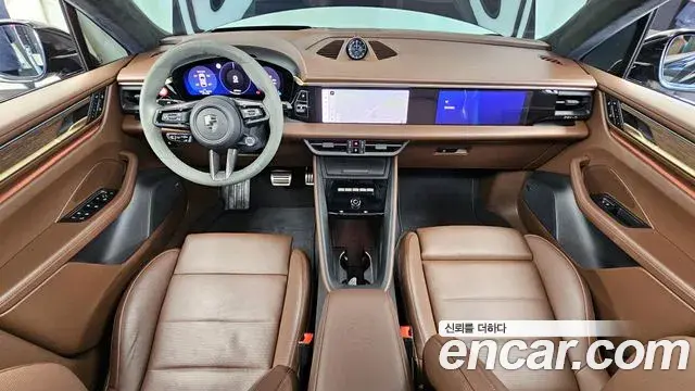 Porsche Macan EV 2025 — Şəkil 8/20