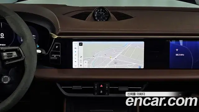 Porsche Macan EV 2025 — Şəkil 6/20