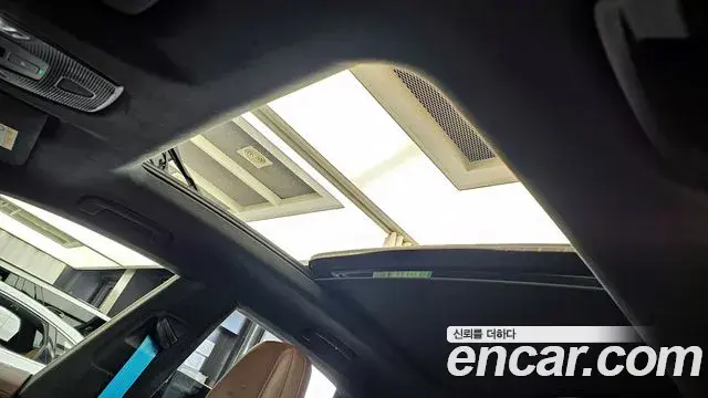 Porsche Macan EV 2025 — Şəkil 20/20