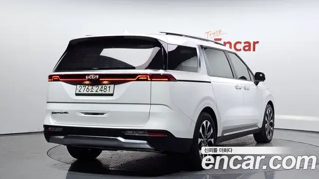 Kia Carnival 2021 — Фото 2/20