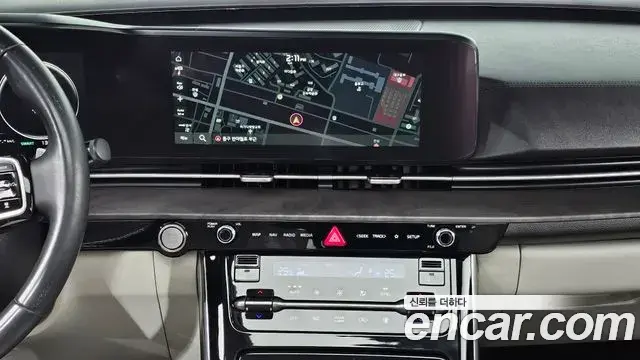 Kia Carnival 2021 — Фото 15/20
