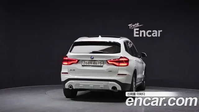 BMW X3 2020 — Photo 8/20