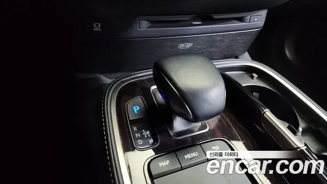 Lexus LS500 2022 — Photo 3/20