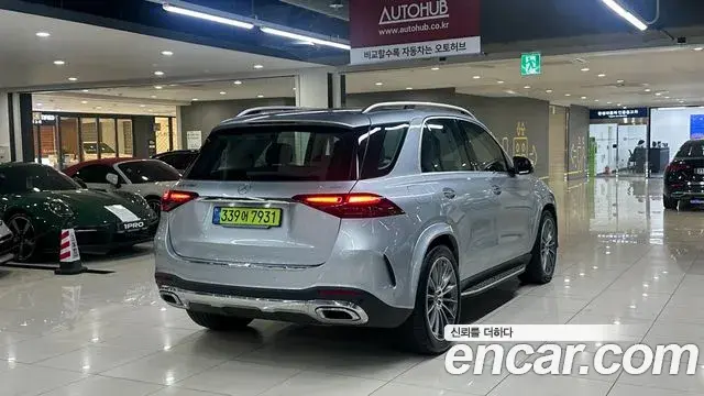 Mercedes-Benz GLE-Class 2025 — Photo 6/20