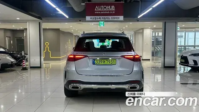 Mercedes-Benz GLE-Class 2025 — Photo 12/20