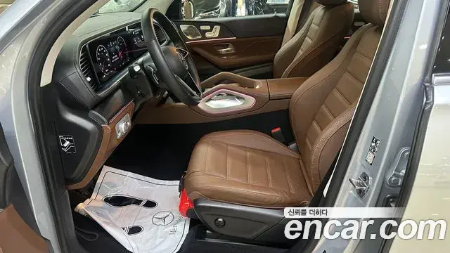 Mercedes-Benz GLE-Class 2025 — Photo 14/20
