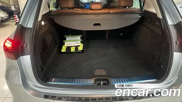 Mercedes-Benz GLE-Class 2025 — Photo 2/20