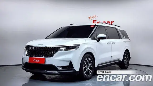 Kia Carnival 2022 — Фото 1/20