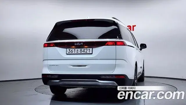 Kia Carnival 2022 — Фото 4/20