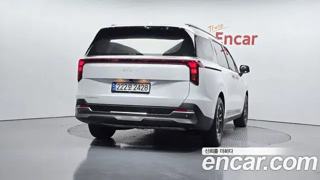 Kia Carnival 2024 — ფოტო 7/20