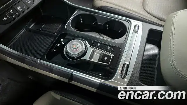 Kia Carnival 2024 — ფოტო 2/20