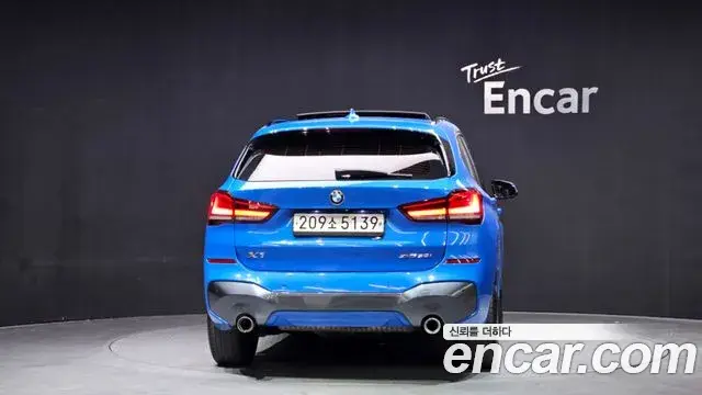 BMW X1 2022 — ფოტო 16/20