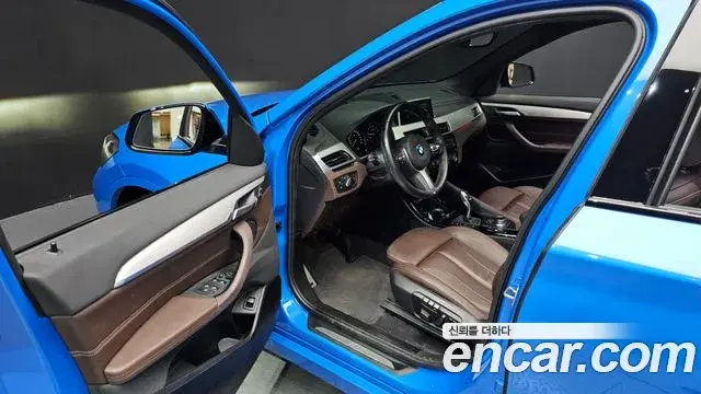 BMW X1 2022 — ფოტო 13/20