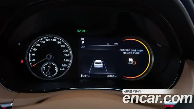 Genesis GV70 2021 — ფოტო 16/21