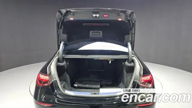 Mercedes-Benz S-Class 2021 — Photo 5/20