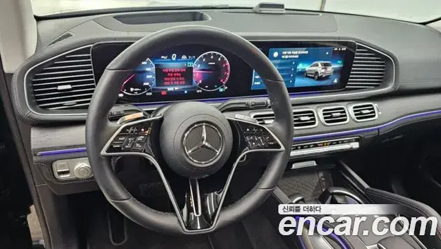 Mercedes-Benz GLE-Class 2025 — Photo 12/20