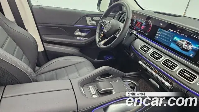 Mercedes-Benz GLE-Class 2025 — Photo 7/20