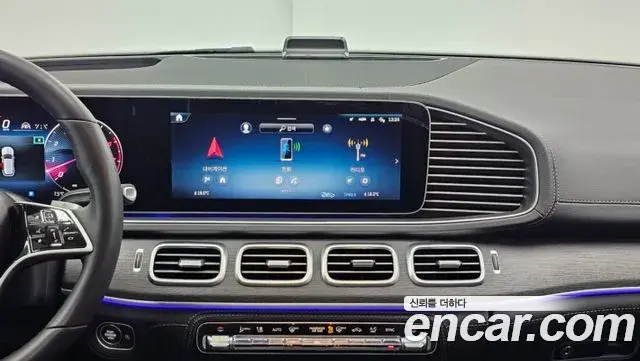Mercedes-Benz GLE-Class 2025 — Photo 15/20
