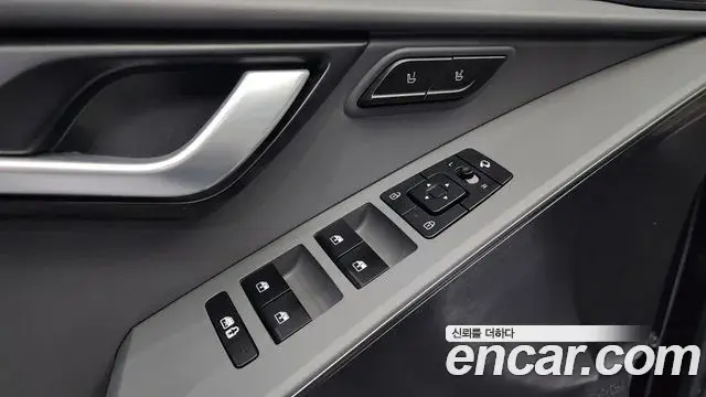 Kia Niro 2022 — Фото 13/20