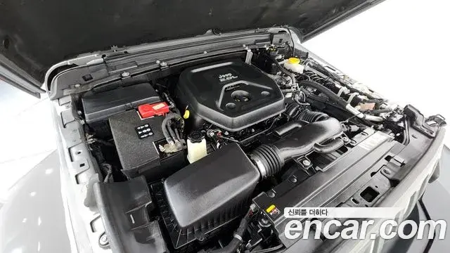 Jeep Wrangler 2020 — Photo 20/20