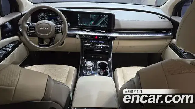 Kia Carnival 2021 — Photo 7/20