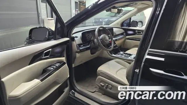 Kia Carnival 2021 — Photo 10/20