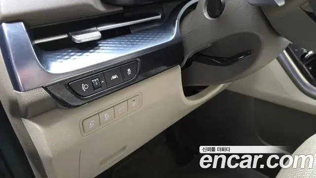 Kia Carnival 2021 — Photo 14/20