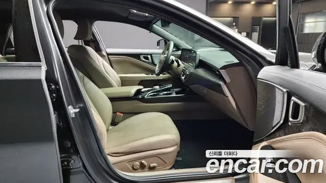 Kia K8 2022 — Photo 10/20