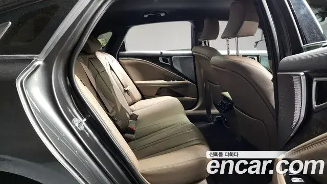 Kia K8 2022 — Photo 13/20