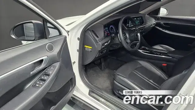 Hyundai Sonata Hybrid 2019 — ფოტო 16/20
