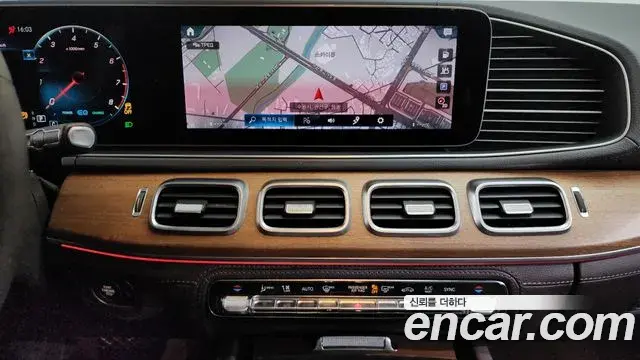 Mercedes-Benz GLE-Class 2020 — ფოტო 9/20