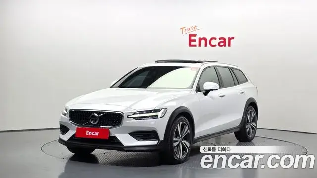 Volvo V60 Cross Country 2019 — ფოტო 20/20