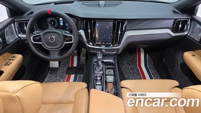 Volvo V60 Cross Country 2019 — ფოტო 5/20