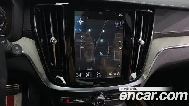Volvo V60 Cross Country 2019 — ფოტო 10/20