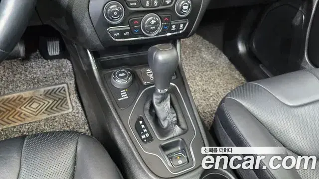 Jeep Cherokee 2021 — Şəkil 5/20