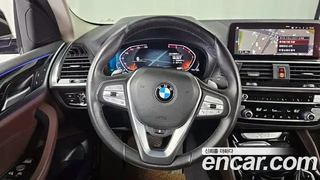 BMW X4 2021 — Фото 13/20