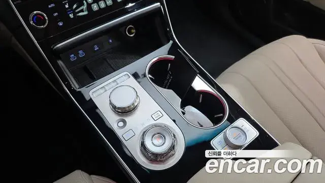 Genesis GV80 2024 — Photo 13/20