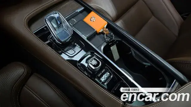 Volvo S90 2021 — ფოტო 8/20