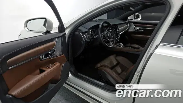 Volvo S90 2021 — ფოტო 14/20