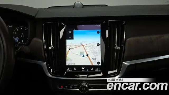 Volvo S90 2021 — ფოტო 19/20