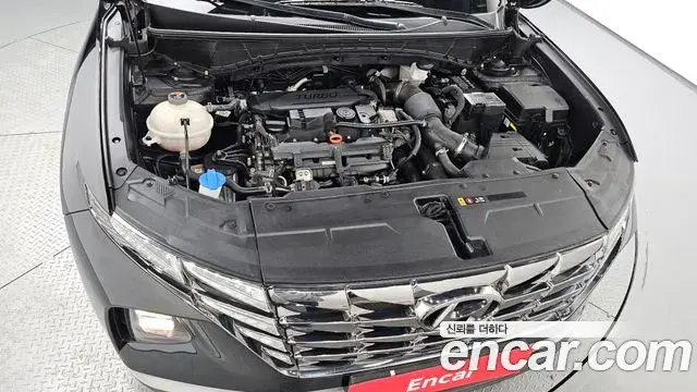 Hyundai Tucson Hybrid 2022 — Photo 18/21
