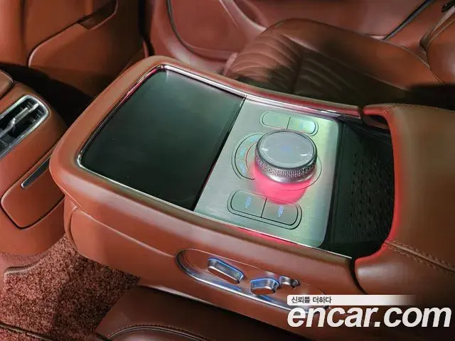 Genesis G90 2022 — ფოტო 8/20