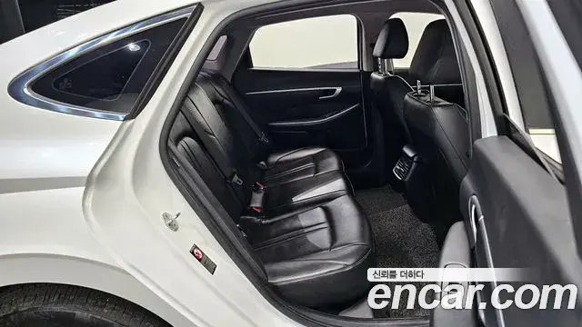 Hyundai Sonata Hybrid 2020 — Şəkil 6/20